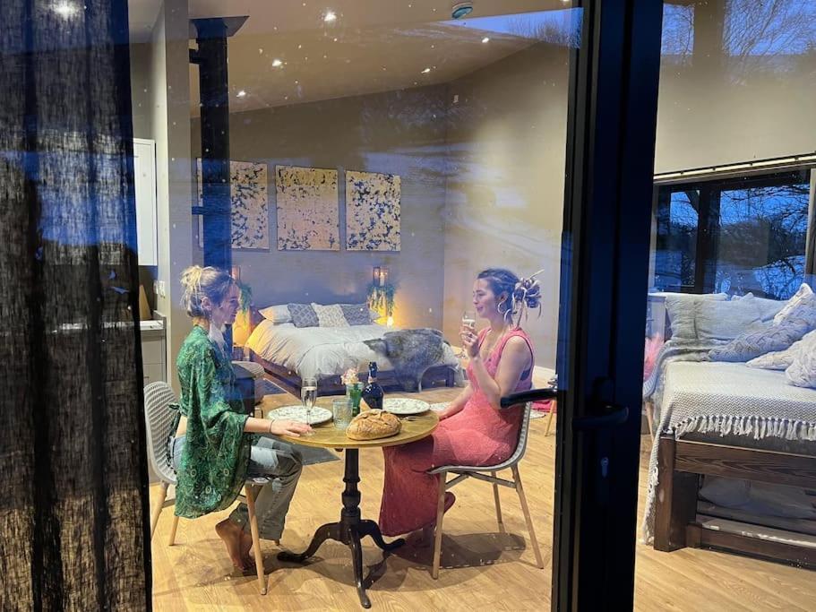 Villa Quirky, Luxury Hideaway Llanbrynmair Esterno foto