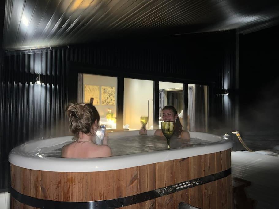 Villa Quirky, Luxury Hideaway Llanbrynmair Esterno foto